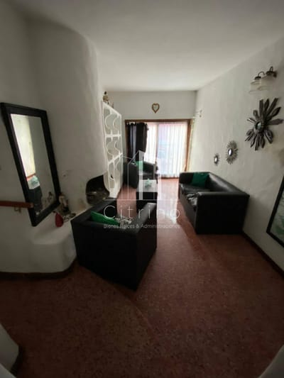 Ideal Inversores - Casa en venta para reciclar con posibilidad de dos rentas.