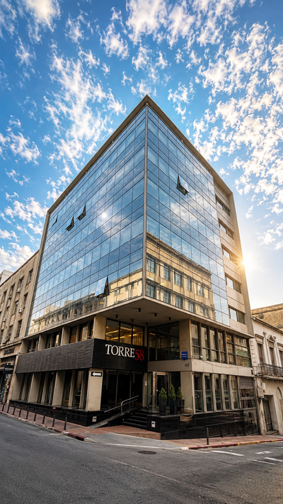 TORRE 58 | OFICINA CORPORATIVA DE 300 m² CON RENTA – CIUDAD VIEJA