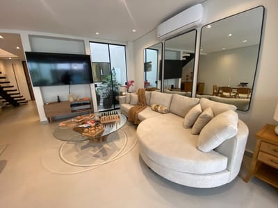 EN VENTA: HERMOSO DUPLEX EN MANORA - 399.000 USD