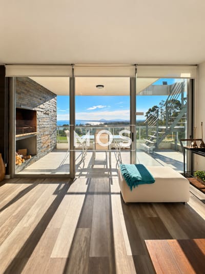 VENTA O ALQUILER ANUAL DE APARTAMENTO CON VISTA AL MAR EN PUNTA BALLENA