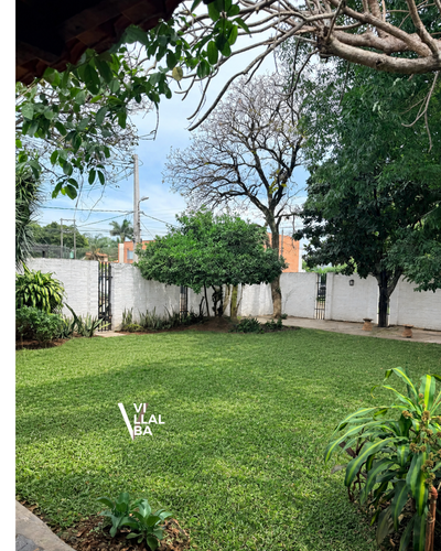 EN VENTA Casa en Barrio San Miguel, San Lorenzo (a cuadras de la Villa Olimpia)