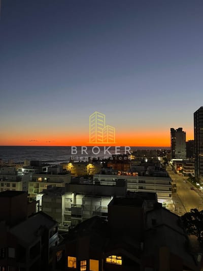 Alquiler Temporario Departamento en el Puerto de Punta del Este, con vista al mar