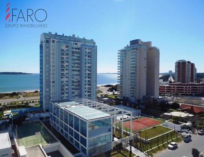 Apartamento en Mansa 3 dormitorios con servicios