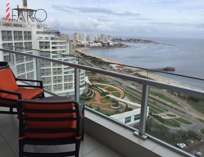 Apartamento con vista franca a playa mansa