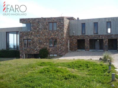 Casa sobre el mar en La Barra