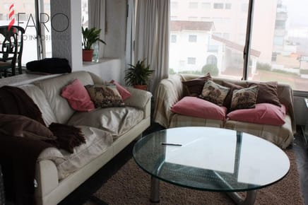Apartamento en Península 3 dormitorios y servicio con garage