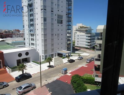 Apartamento en Península 1 dormitorio con garage