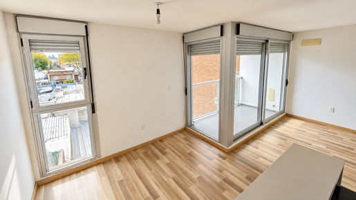 Alquiler Apartamento 2 Dormitorios | La Blanqueada | Parque De Los Aliados | Piso 3