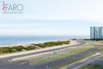 Frente al mar!! excelentes vistas de la Brava
