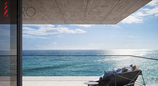 Penthouse con pileta propia frente al Mar.