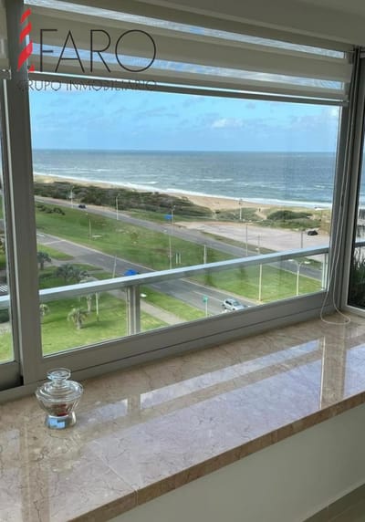 Departamento de 3 dormitorios en venta en Torre emblematica