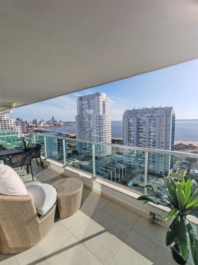 Apartamento en Mansa, a pasos del mar