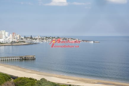 Departamento de 3 dormitorios en venta frente a Playa Mansa, Coral Tower