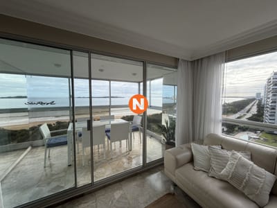Espléndido Apartamento en Venta Primera Línea