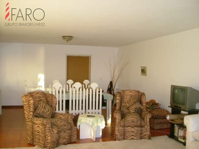 Apartamento en Mansa 3 dorm + servicio, garage
