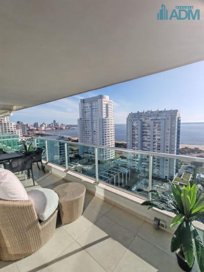 Apartamento en Punta del Este, Mansa