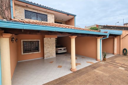 VENDO RESIDENCIA BARRIO DR. FRANCIA ASUNCIÓN