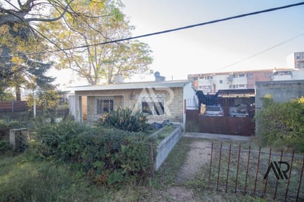 Casa en venta con cochera en Ciudad de la costa