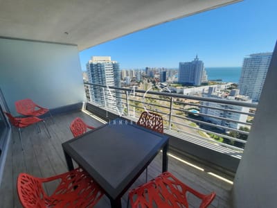 apartamento de 2 dormitorios con vista al mar