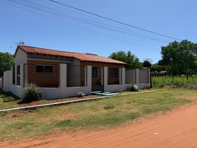 VENDO CASA EN SAN LORENZO BARRIO ESPIRITU SANTO