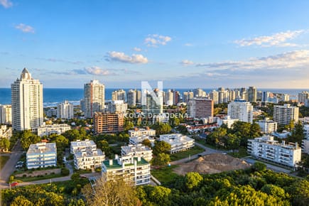 Apartamento de 2 dormitorios en Roosevelt - Punta del Este