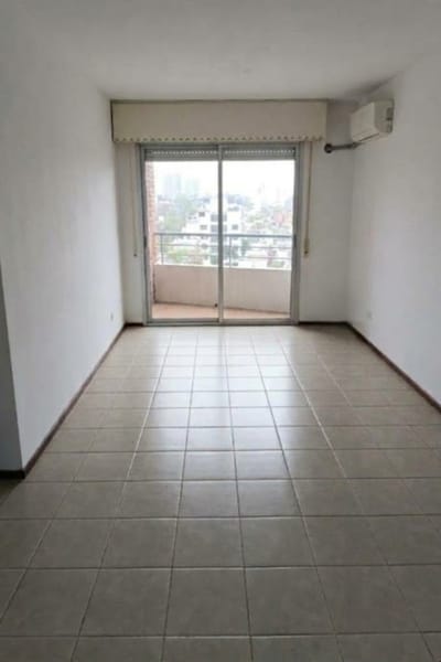 Exclusivo Apartamento de 1 Dormitorio en Alquiler en Buceo: Ubicación Privilegiada sobre Leopardi, a Pasos de Nancy.