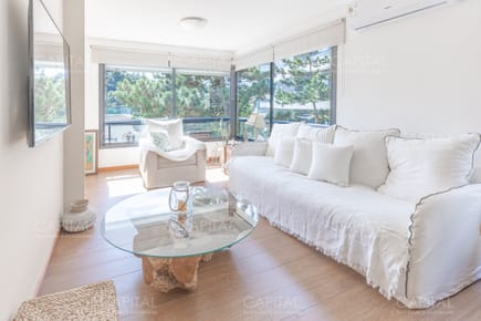 Apartamento en Venta Playa Brava 3 Dormitorios Primera Linea