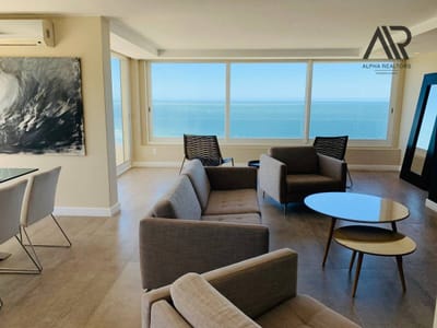 Apartamento en alquiler temporario c/ cochera en Playa Brava