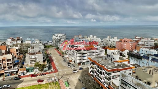 Apartamento en venta de dos dormitorios en Punta del Este