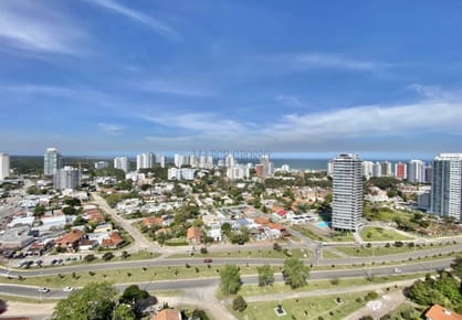 MIAMI BOULEVARD VENTA DE APARTAMENTO DE 3 DORMITORIOS PUNTA DEL ESTE