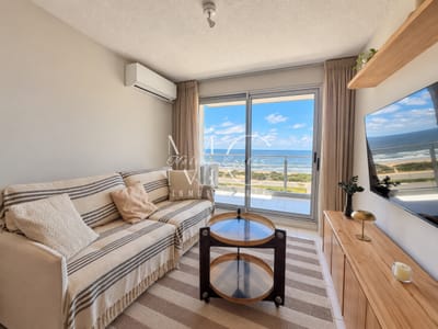 Apartamento 2 dormitorios en alquiler de temporada con vista al mar.