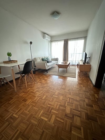 Excelente Apartamento a metros de Tres Cruces. Con Renta! 2Dorm. 1Baño