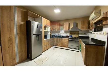 VENDO DUPLEX EN LAMBARE