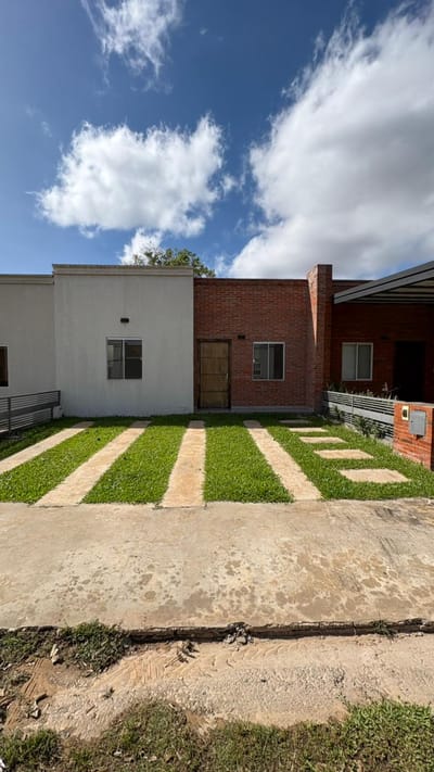 EN VENTA – Casa en Barrio Cerrado Tavamay | Mora Cué – Luque
