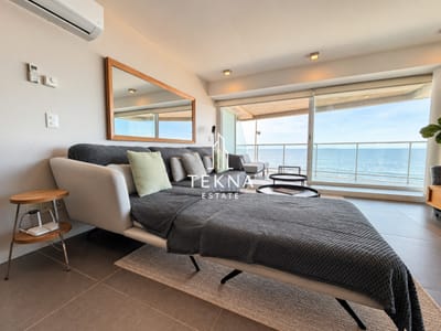 Apartamento En Venta De 3 Dormitorios En Primera Línea Peninsula