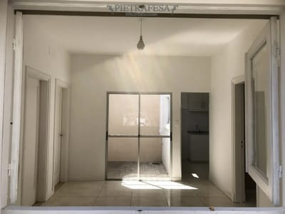 Apartamento en alquiler, 2 dormitorios, 1 baño, patio. Reducto.