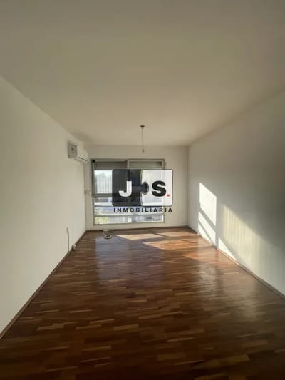 Alquilo apartamento tres dormitorios en Buceo