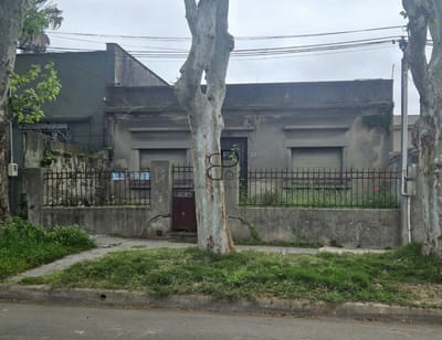 Venta Casa 5 Dormitorios y Terreno Padron Unico Brazo Oriental
