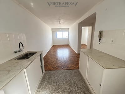 Apartamento en alquiler, 1 dormitorio, 1 baño. Centro.