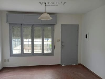 Apartamento en alquiler, 1 dormitorio, 1 baño, patios. Union.