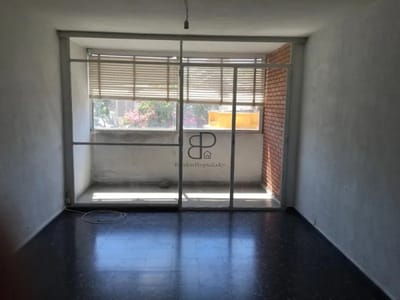 Alquiler Apartamento 3 Dormitorios Barrio Sur con balcon