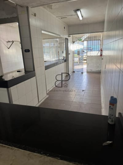 Alquiler Local Comercial 98m2 Mercado Modelo