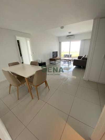 Venta, alquiler de apto en la mansa, 1 dormi y medio, con 2 baños, buena vista.