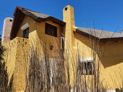 Venta de Cabaña en Costa Azul a metros del Mar.