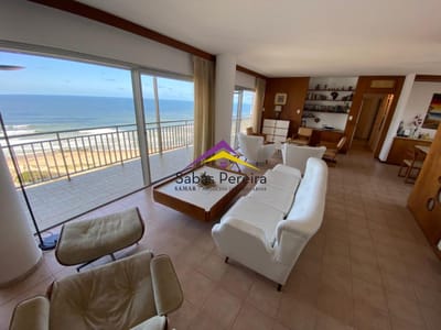 Se alquiler apartamento 3 dormitorios en primera linea