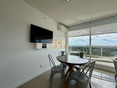 Apartamento en venta en edificio ONE II Roosevelt, parada 7 de Playa Brava