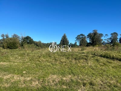 Vendo terreno en Barrio Golf de 1.080 m2 .
