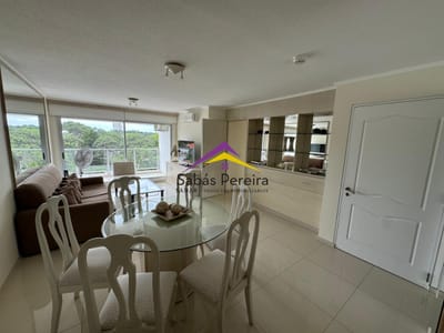 Apartamento en alquiler temporal en Playa Mansa Torre Wilson de 2 dormitorios