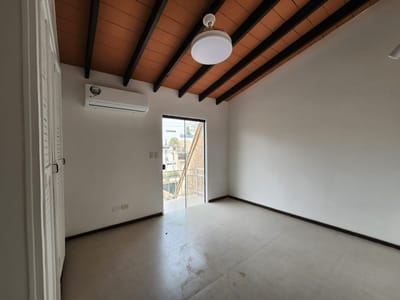 ALQUILO DUPLEX EN ZONA COLEGIO GOETHE PARA INGRESO EN NOVIEMBRE