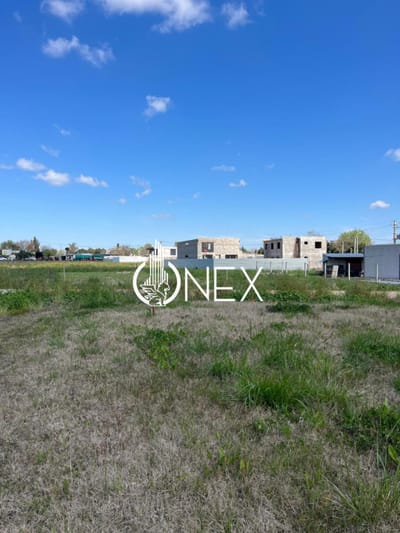 venta de terreno en progreso, entrega y financiación